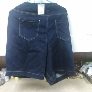 Women shorts